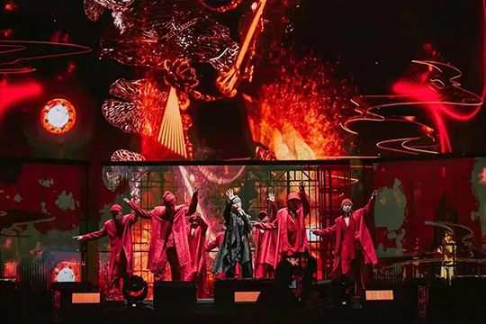 周杰伦新加坡演唱会，酷游九州大屏闪耀全场！