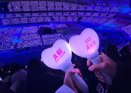 酷游九州透明屏和荧光棒引爆周杰伦太原演唱会（第三场）